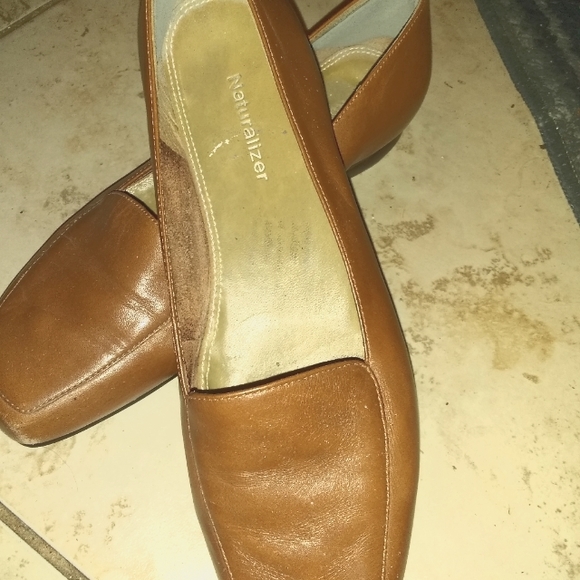 Leather flats - Picture 1 of 6